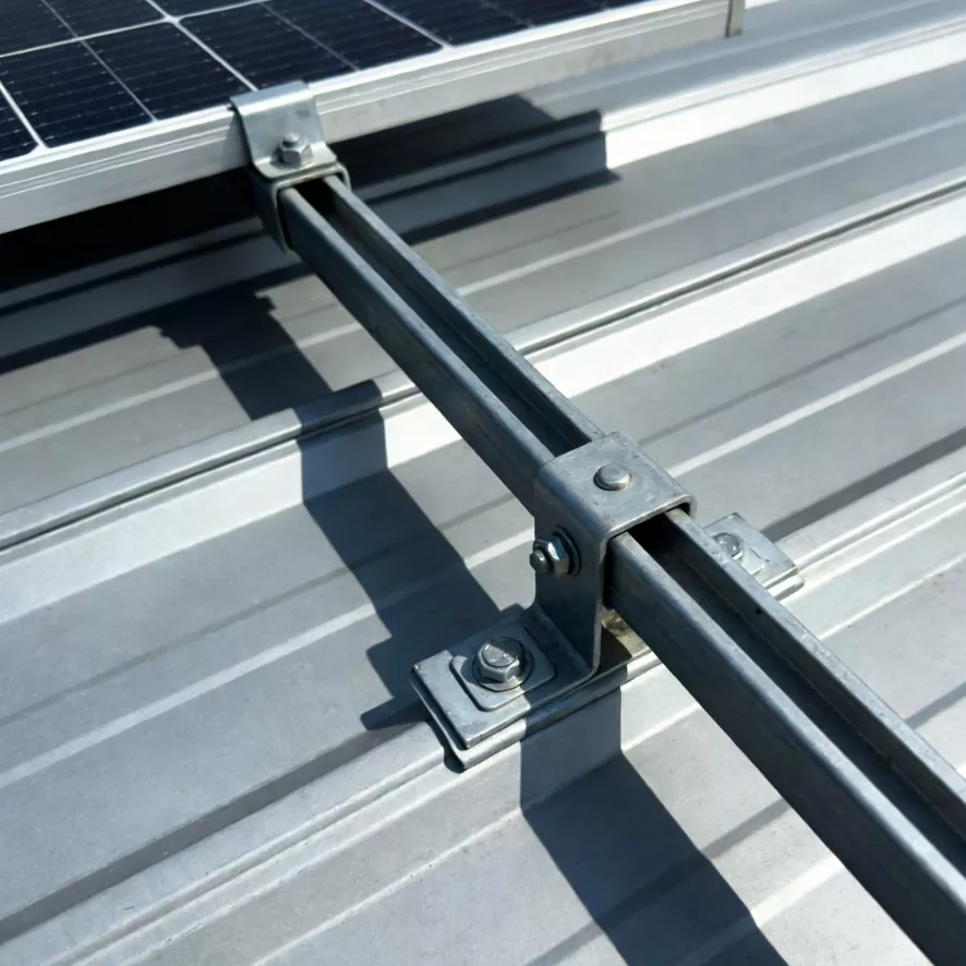 Which Metal Roof Solar Mount Works Best for Standing Seam Roofs