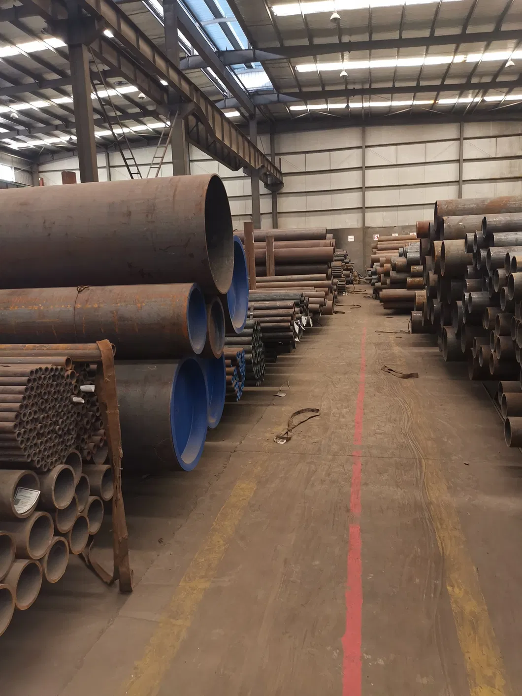 Black API 5L ASTM A106 A53 Seamless Steel Pipe for Petroleum Pipeline Industrial